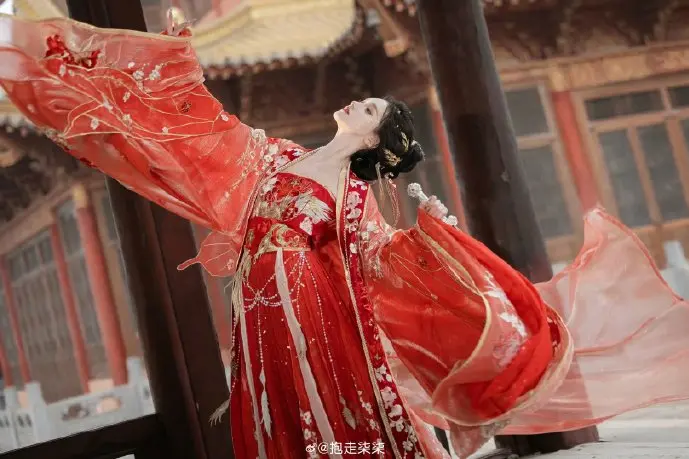 非洲儿童面临饥荒